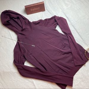 Lululemon burgundy pullover windbreaker jacket size 6 size small